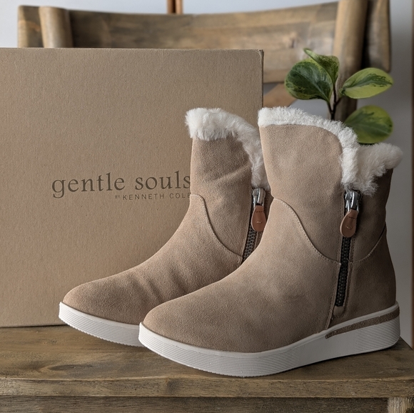NWT Gentle Souls Shearling Platform Wedge Sneaker Bootie - Picture 1 of 16